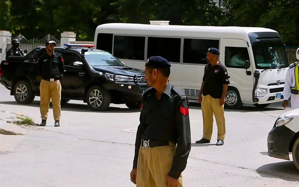 পাকিস্তানে থানায় বিস্ফোরণে ১২ জনের মৃত্যু, আহত ৬০