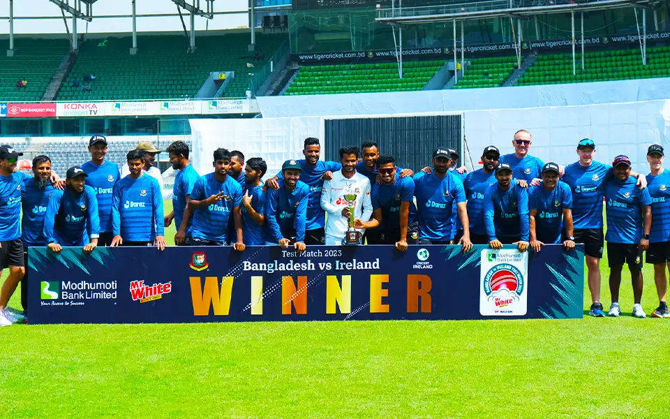 টেস্টে তিন বছর পর সাকিব-মুশফিকের স্বস্তির জয়।