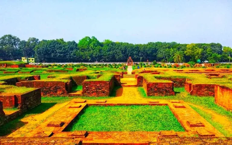 ঈদকে ঘিরে কুমিল্লার বিনোদন কেন্দ্রগুলোতে উপচে পড়া ভিড়