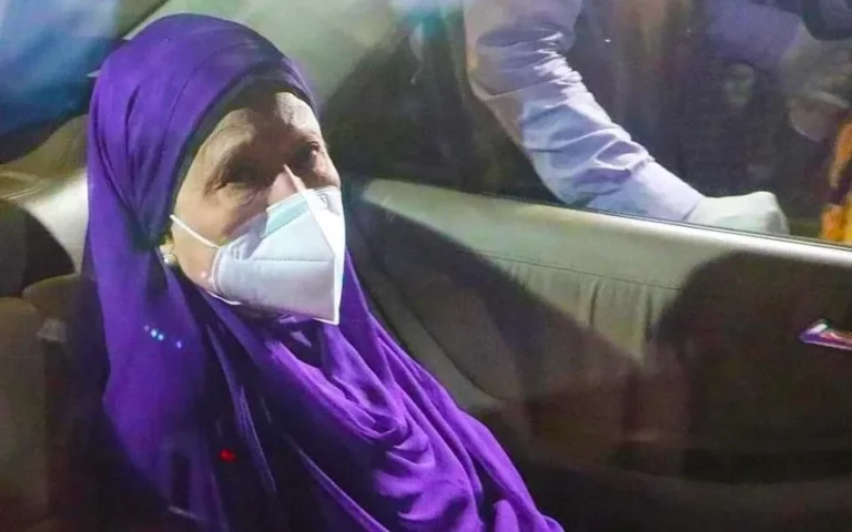 স্বাস্থ্য পরীক্ষার জন্য আজ বিকেলে হাসপাতালে যাবেন খালেদা জিয়া