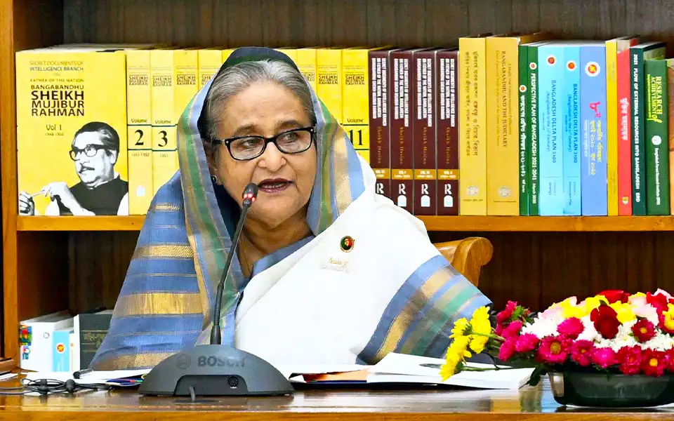 নতুন কর্মসংস্থানের ক্ষেত্র খুঁজতে হবে: প্রধানমন্ত্রী।