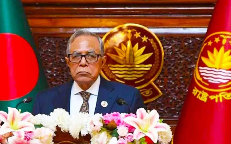 দেশের মানুষকে ভালোবেসে রাজনীতি করার আহ্বান বিদায়ী রাষ্ট্রপতির