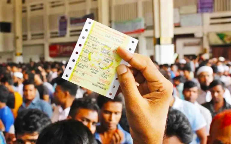অগ্রিম রেল টিকিট ঘরে বসেই পেয়েছেন যাত্রীরা, নীরব কামলাপুর