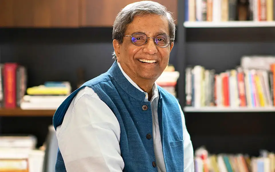 দৈনিক প্রথম আলোর প্রকাশক ও সম্পাদক মতিউর রহমান