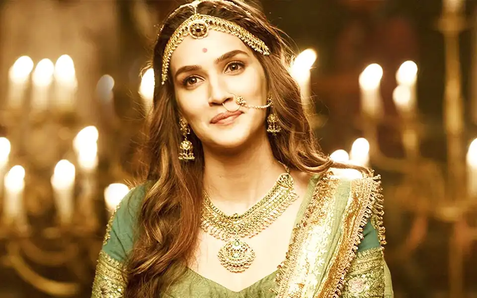 ‘আদিপুরুষ’-এর ট্রেলার প্রকাশ, আবেগপ্রবণ হয়ে পড়েছিলেন কৃতি