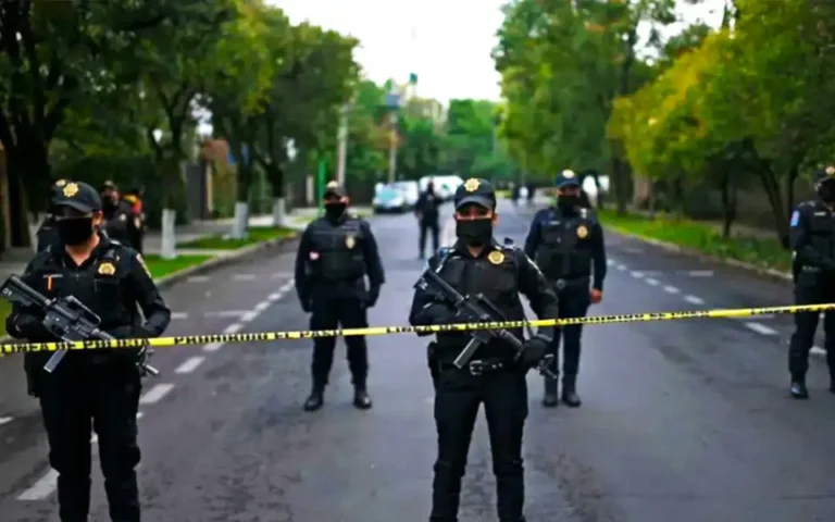 মেক্সিকোতে পুলিশের সাথে সংঘর্ষ, নিহত ১০