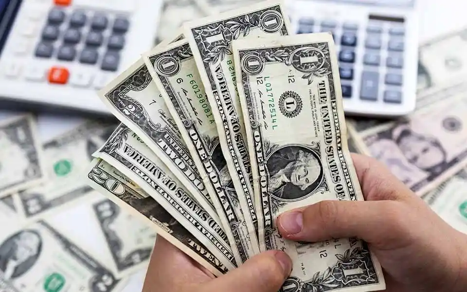 গৃহহীন থাকা নারী লটারিতে জিতলেন ৫০ লাখ ডলার।