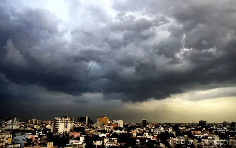 দেশের ১৪ অঞ্চলে ধেয়ে আসছে কালবৈশাখী ঝড়