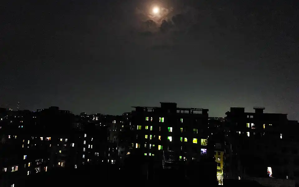 গরমের সঙ্গে লোডশেডিং বাড়ছে, কোনো সুখবর নেই