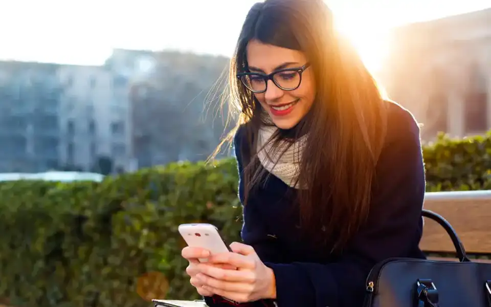 ‘সোশ্যাল মিডিয়ার রাজধানী’ খেতাব পেল আরব আমিরাত