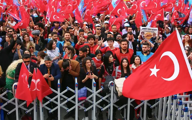 তুরস্কে ভোট শুরু, এরদোগানের ভবিষ্যত নির্ধারণ করবে তুরস্কবাসী