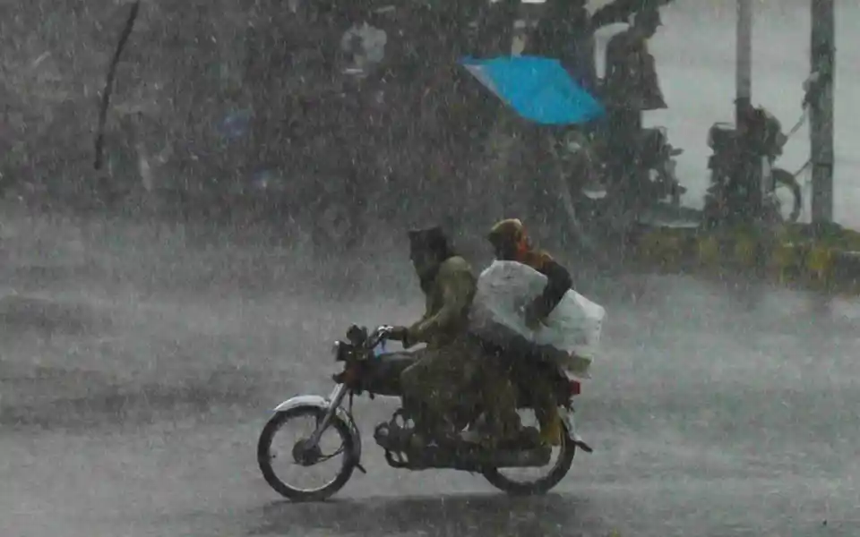 পাকিস্তানে ভারী বর্ষণে ২৮ জনের মৃত্যু, আহত ১৪৫