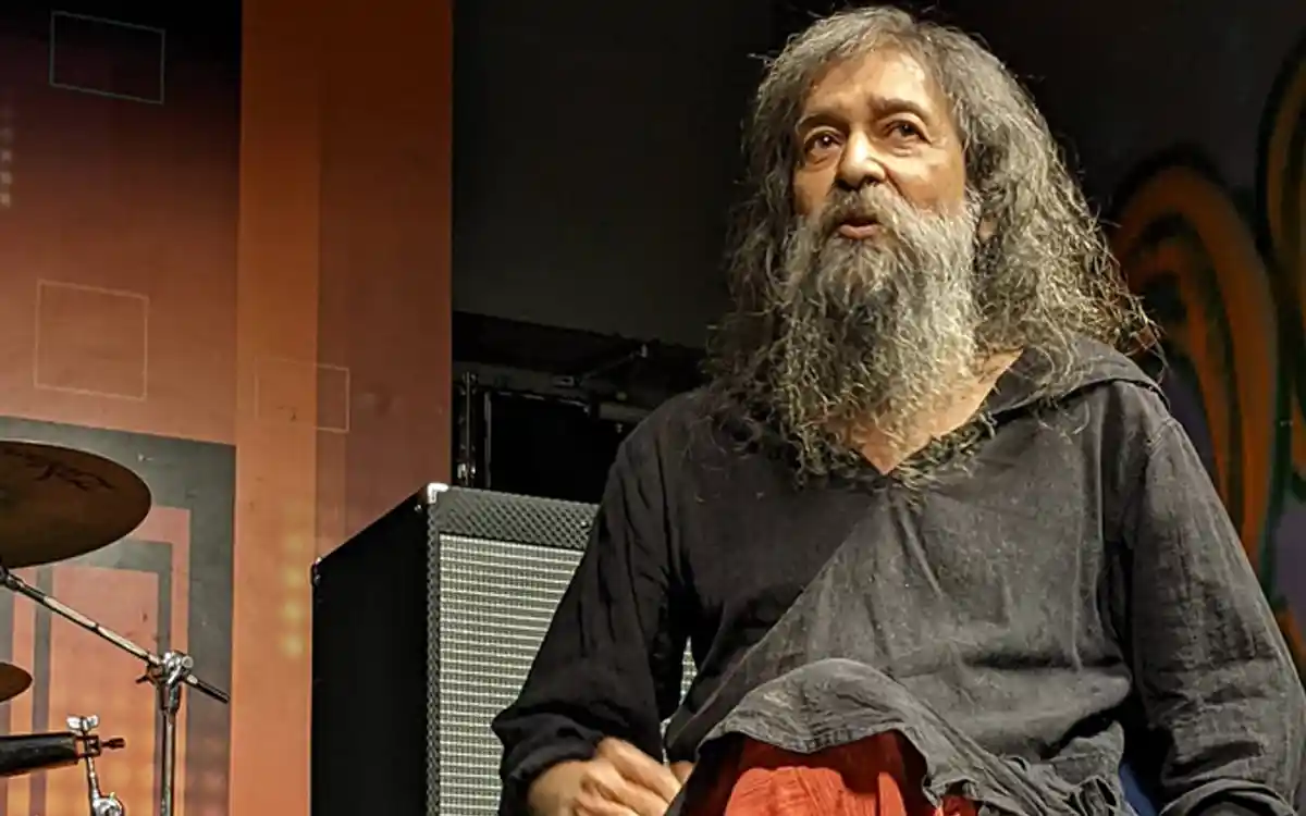 ক্যানসারের কাছে হার মেনে না ফেরার দেশে বাপিদা