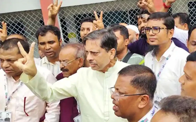 বরিশাল সিটি নির্বাচন: নতুন নগরপিতা আওয়ামী লীগের প্রার্থী আবুল খায়ের