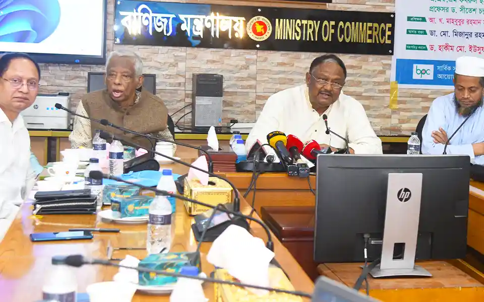 Commerce Minister directs consumer rights in sugar market monitoring