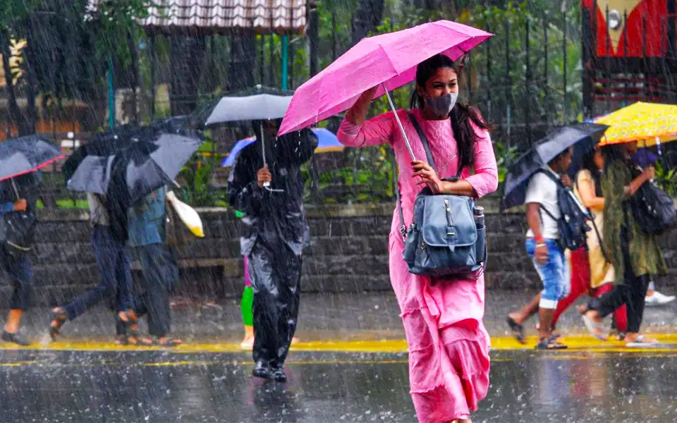 অবশেষে কুমিল্লা সহ ১২ জেলায় ঝড়-বৃষ্টির শঙ্কা