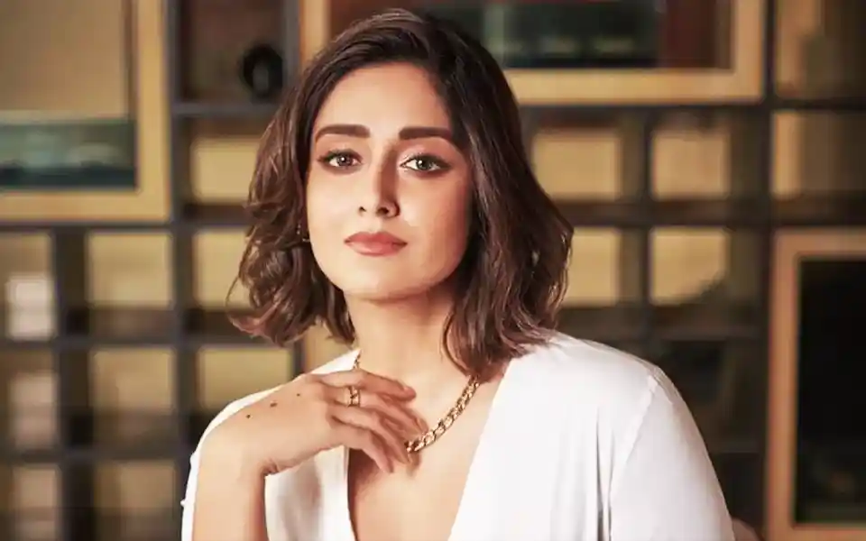 অবশেষে হবু সন্তানের বাবার ছবি প্রকাশ্যে আনলেন ইলিয়ানা!