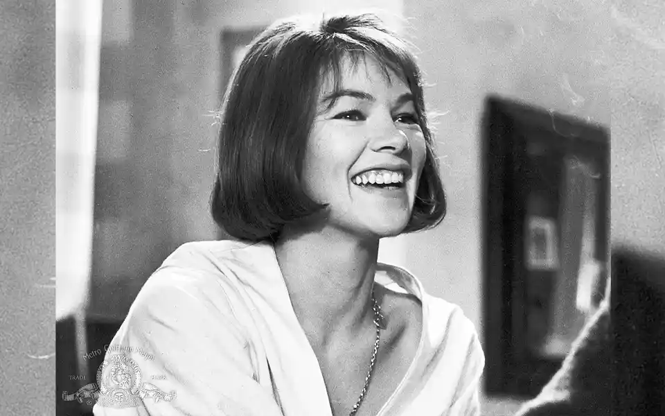 মারা গেলেন অস্কারজয়ী অভিনেত্রী গ্লেন্ডা জ্যাকসন