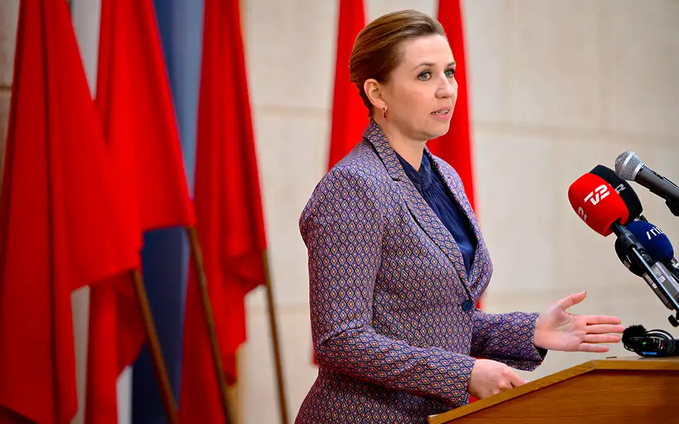 চ্যাটজিপিটির লেখা ভাষণ পার্লামেন্টে পড়লেন ডেনমার্কের প্রধানমন্ত্রী