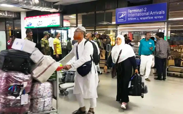 15 thousand 718 pilgrims returned home after Hajj