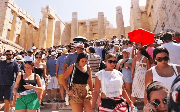 After Asia, Europe-America is full of public life