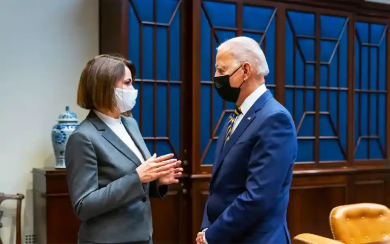 Biden met with the opposition leader of Belarus