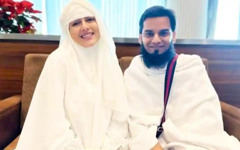 Tariq Jamil named the son says Sana Khan