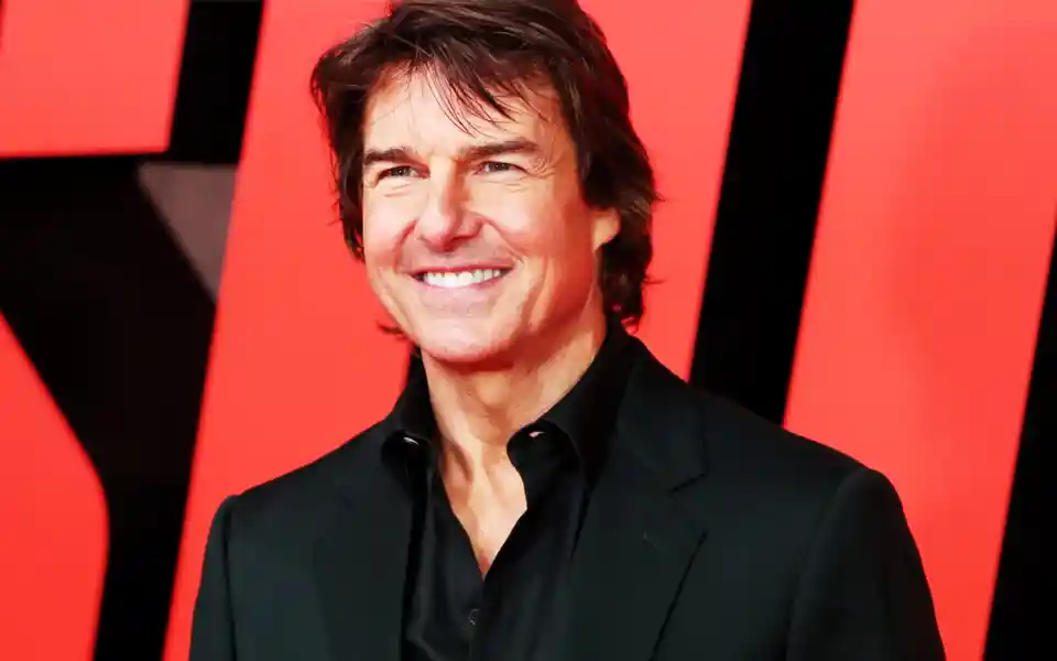 Tom Cruise surprised the fans