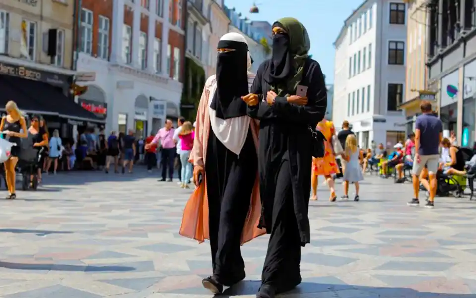 Muslim students will not be allowed to wear burqas in public schools in France