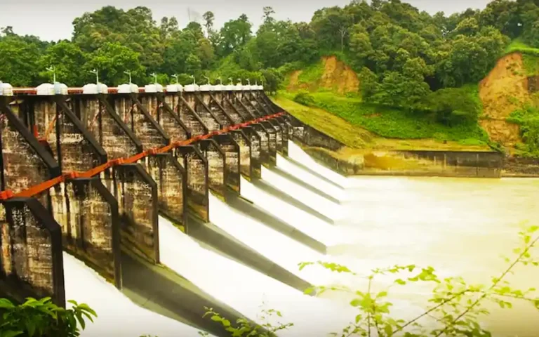 Tons of rain has increased the power generation of the Kaptai Jal Power Plant