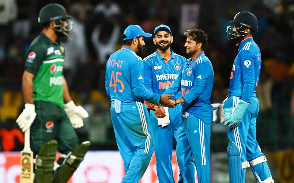 Along with teammates, Rohit Sharma praised the field staff