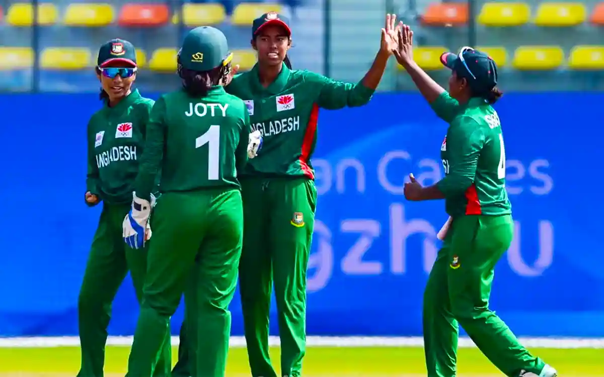 Bangladesh girls won bronze after defeating Pakistan