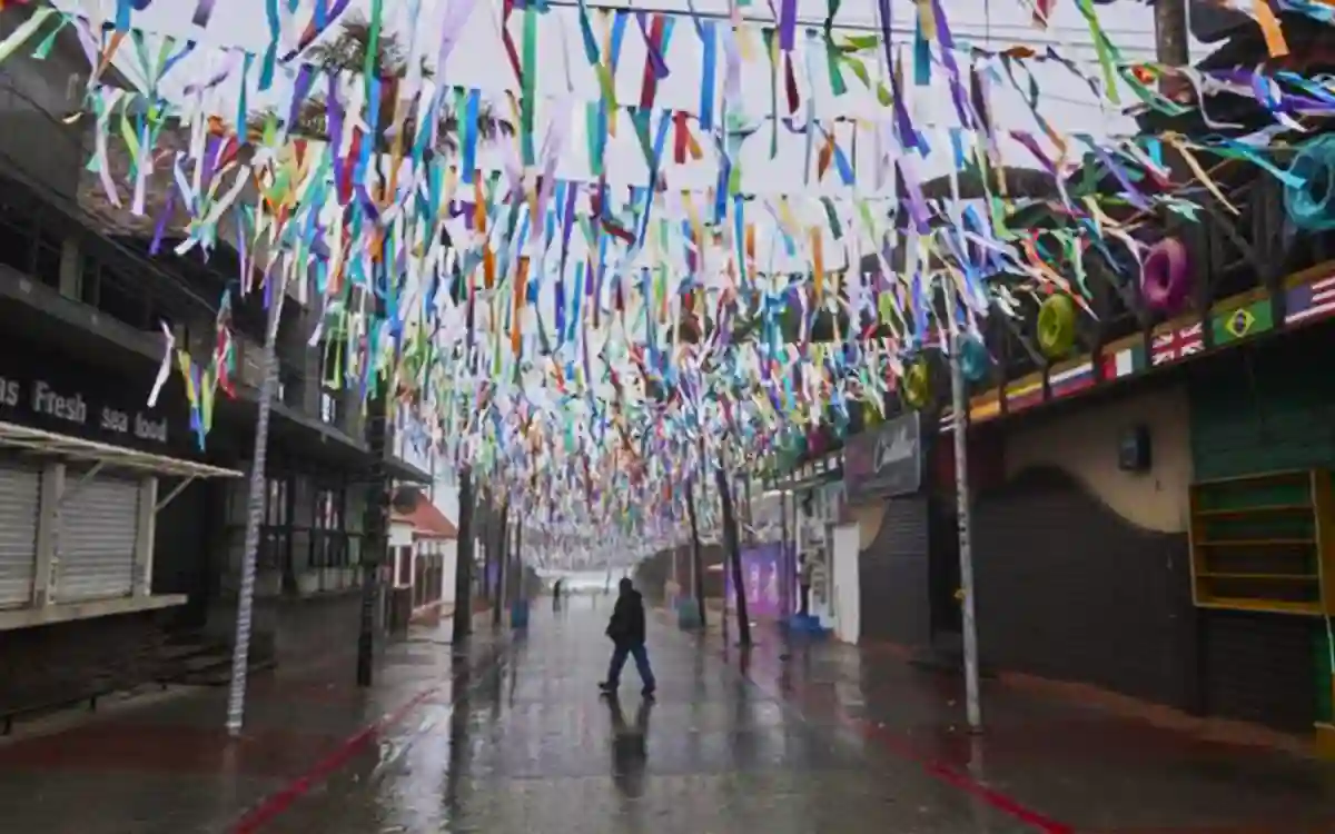 Floods in Mexico kill at least 8 people