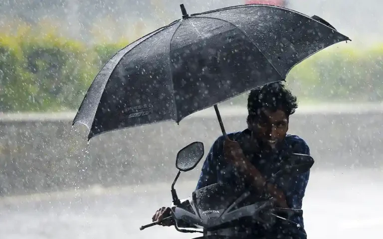 কুমিল্লাসহ দেশের বিভিন্ন অঞ্চলে হতে পারে বজ্রসহ ভারী বৃষ্টি