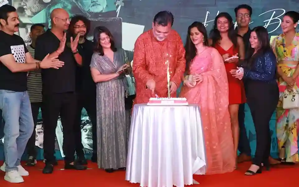 সৃজিতের জন্মদিনে মিথিলার উপহার, কি উপহার দিলেন?