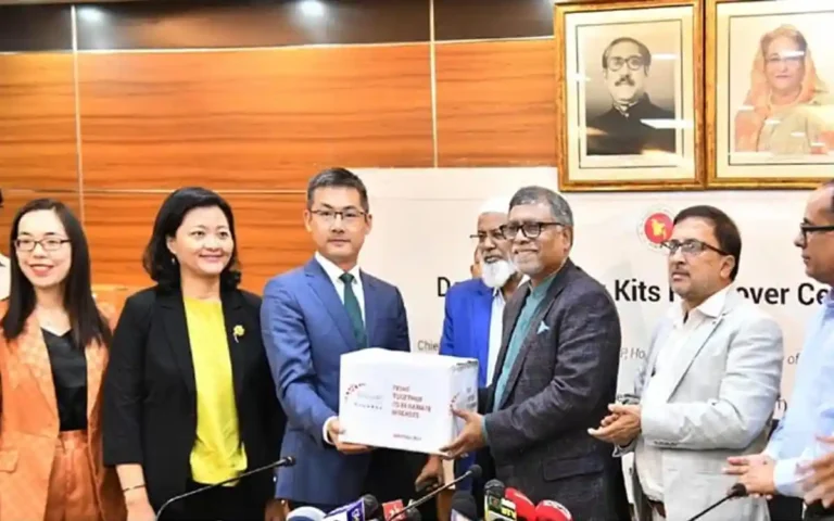 ডেঙ্গু ঠেকাতে মশা মারার কাজ সারা বছরই করতে হবে: স্বাস্থ্য মন্ত্রী