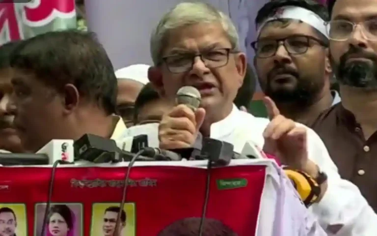 খালেদা জিয়ার অবস্থা ‘সংকটজনক’ চিকিৎসার জন্য বিদেশে পাঠানোর দাবি