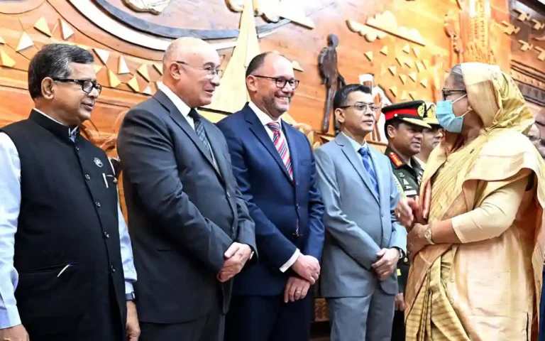 নিউইয়র্কের উদ্দেশে ঢাকা ছেড়েছেন প্রধানমন্ত্রী