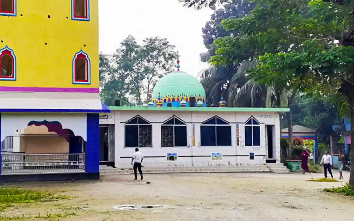 2 lakh Taka stolen from donation box of Nangalkot Chandgara Mosque in Cumilla