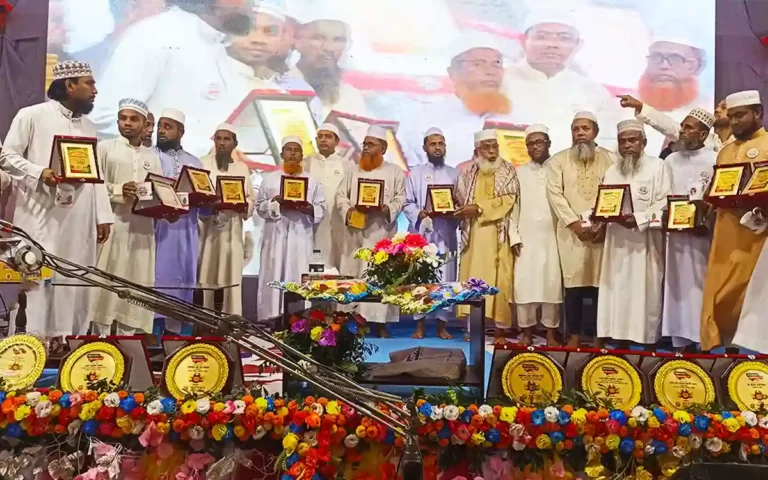 95 Imams of different mosques were felicitated in Brahmanpara, Cumilla