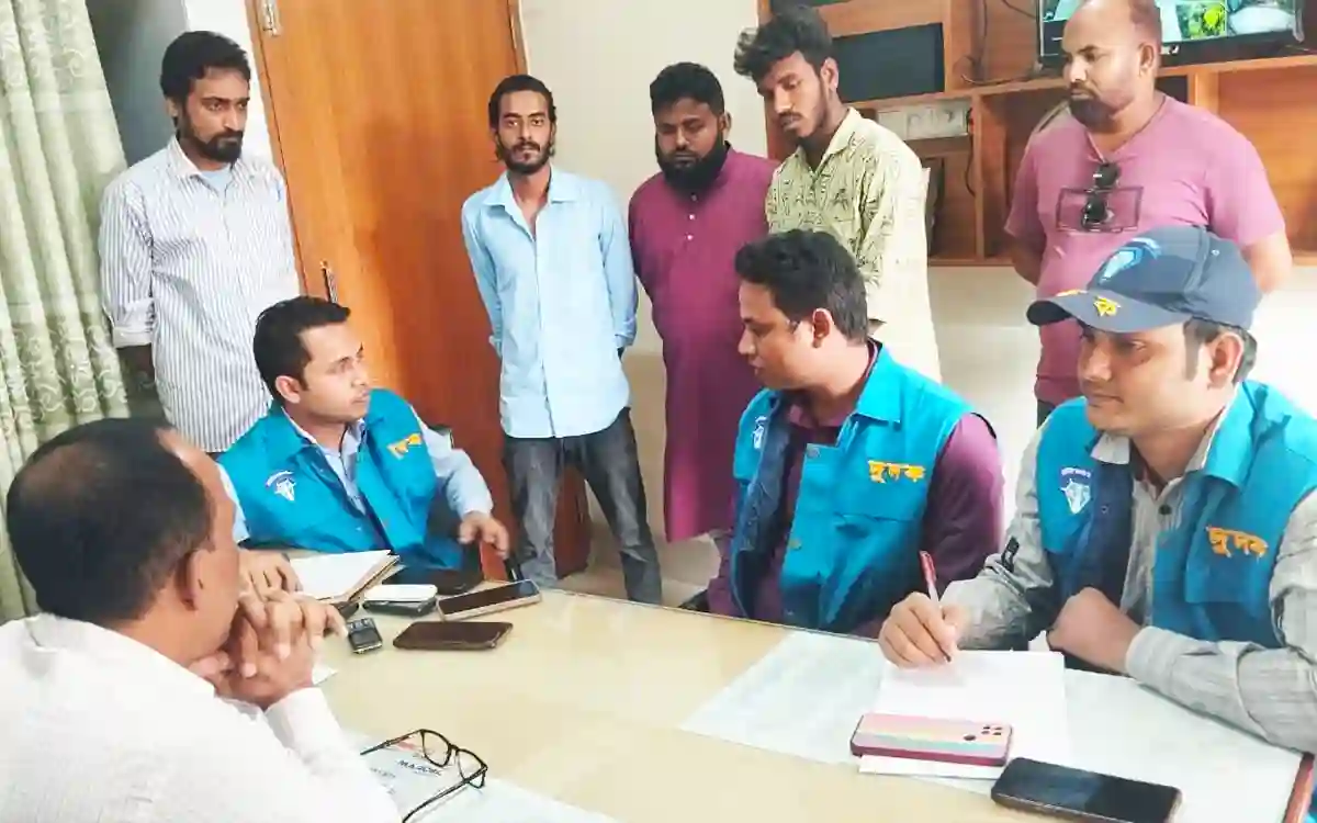 ACC in disguised passport and land office, found evidence of corruption