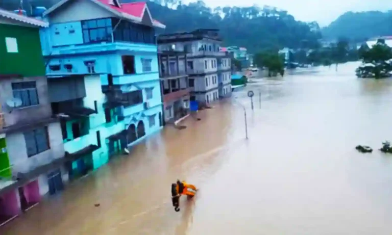 Heavy rains flood Sikkim, 23 army personnel missing