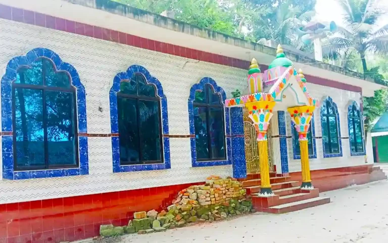 Imam lost his job after asking UNO to step down at Lalmai mosque in Cumilla