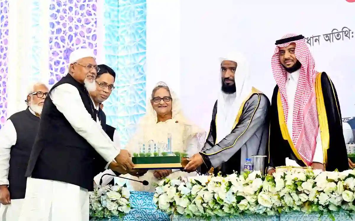 Prime Minister inaugurated 50 more model mosques across the country
