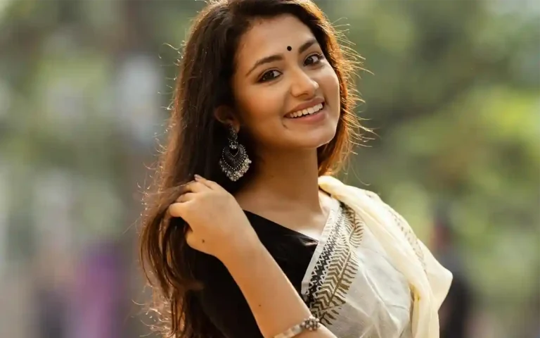 তাসনিয়া ফারিণ হারিয়ে ফেললেন আইফোন, উদ্ধারে থানায় অভিযোগ