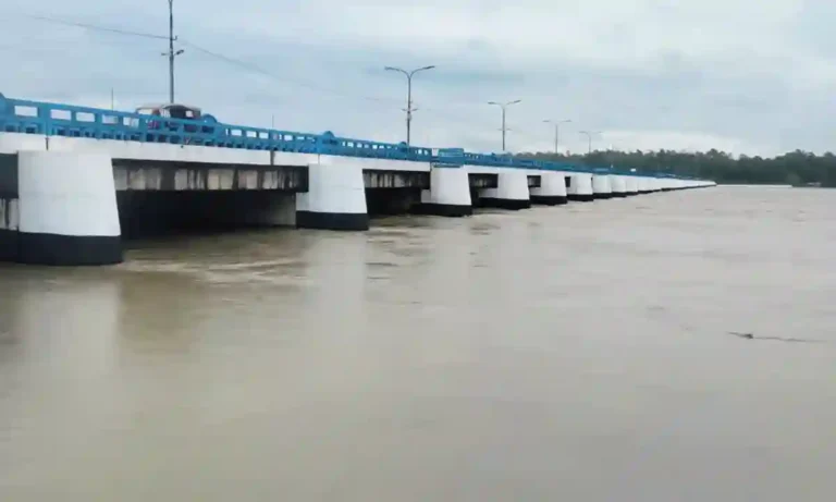 Teesta river water is above flood limit, low lying areas are inundated