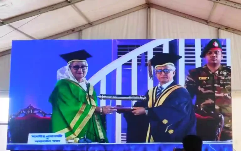 The Prime Minister accepted the 'Doctor of Law' degree given to Bangabandhu