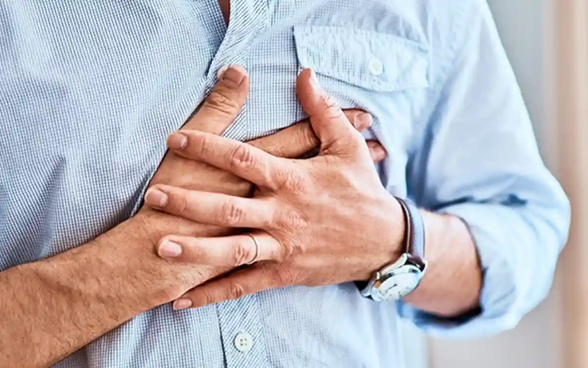 বুক ধড়ফড়: কী কী কারণ হতে পারে?