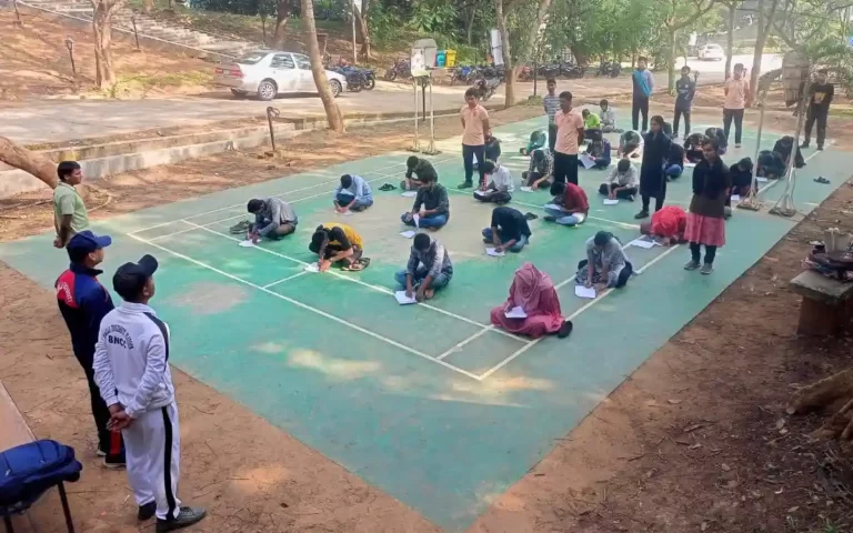 বিএনসিসি কুবি প্লাটুনের ভর্তি পরীক্ষা ও পদোন্নতি পরীক্ষা অনুষ্ঠিত