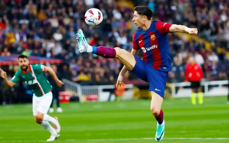 Barcelona won with Lewandowski's double